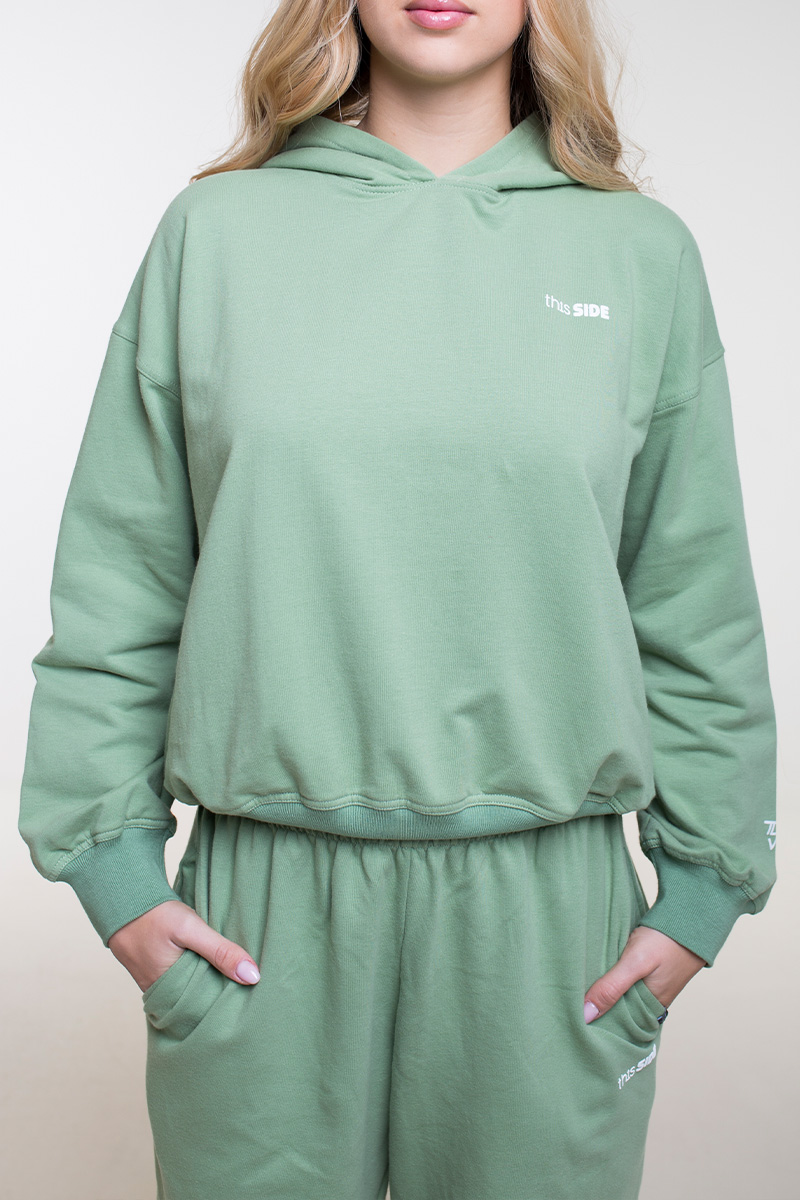 zöld kapucnis pulóver